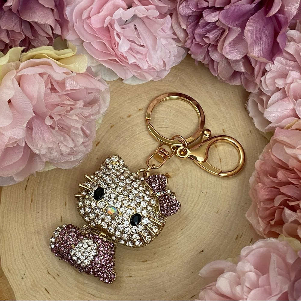 Hello Kitty with Purple Crystal Dress & Bow Keychain Charm - Picture 5 of 12